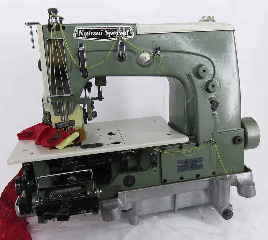 Kansai Special DLR-1504PMD Çektirmeli Merdaneli Çapraz 4 iğne Lastik Makinası — görsel 1
